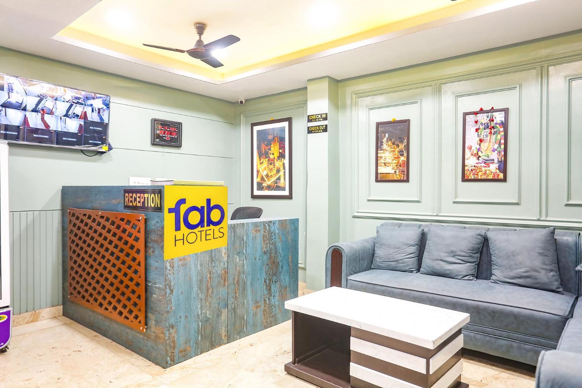 ורנאסי Fabhotel Hari Kunj 900 M From Kashi Vishwanath Temple מראה חיצוני תמונה
