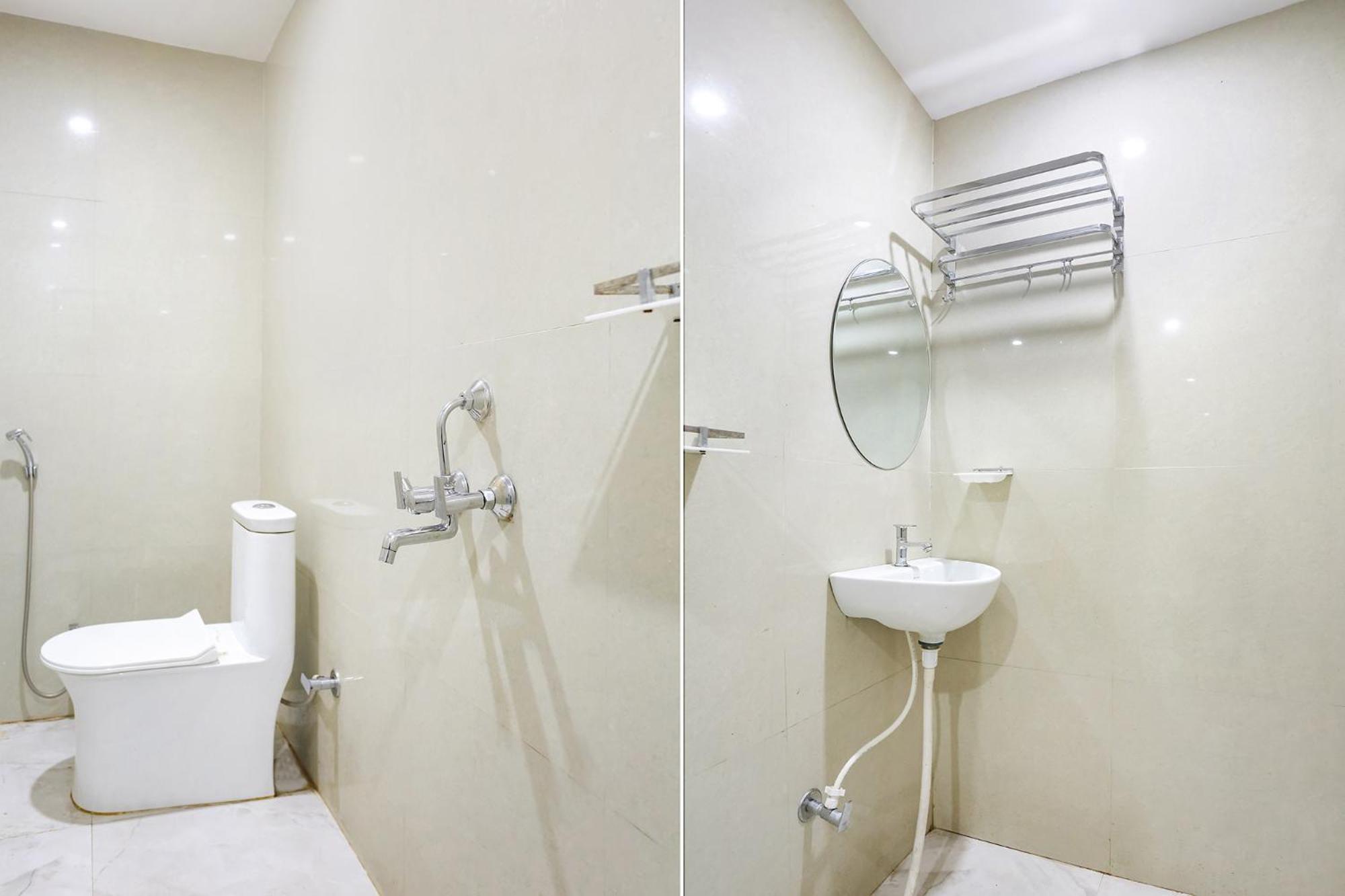 ורנאסי Fabhotel Hari Kunj 900 M From Kashi Vishwanath Temple מראה חיצוני תמונה
